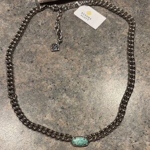 Kendra Scott necklace